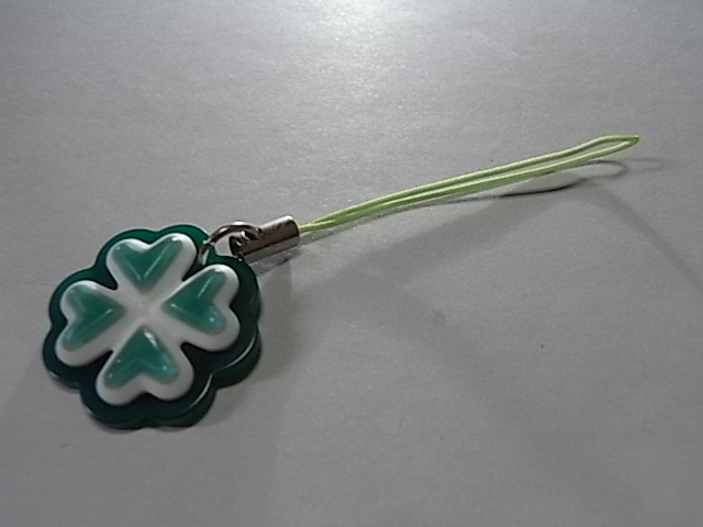 四葉のクローバーストラップ